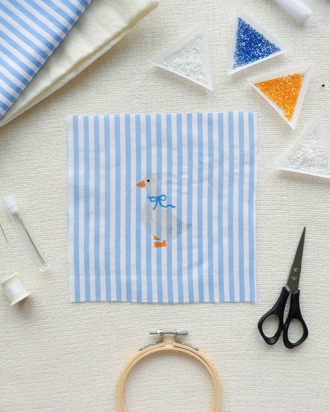 Hooped Bead Embroidery Kit "Silly Goose"